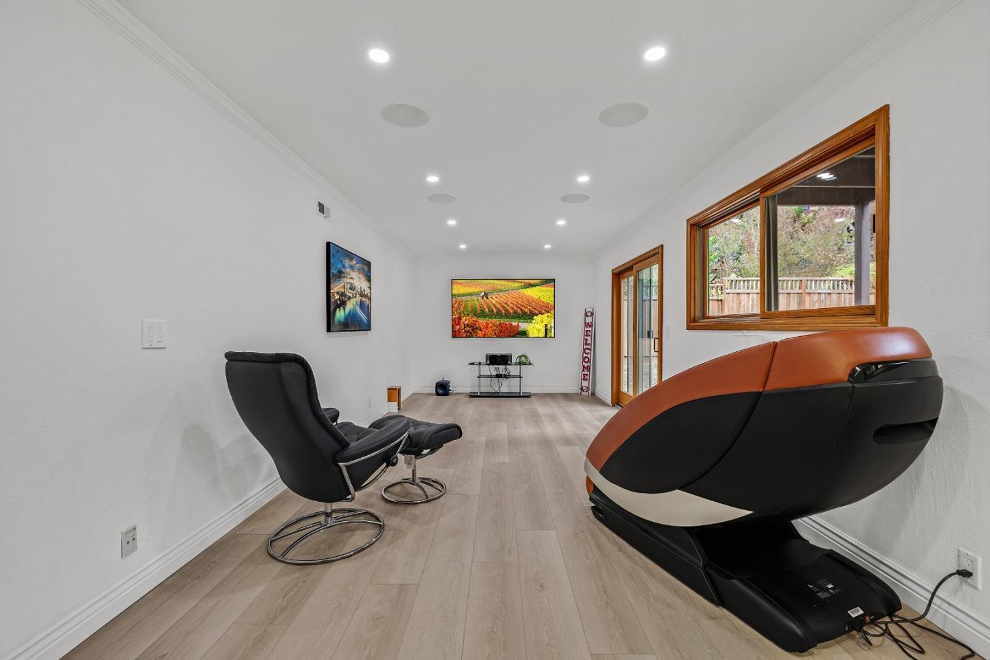 Detail Gallery Image 23 of 27 For 19 Elk Ct, Pacifica,  CA 94044 - 3 Beds | 2 Baths