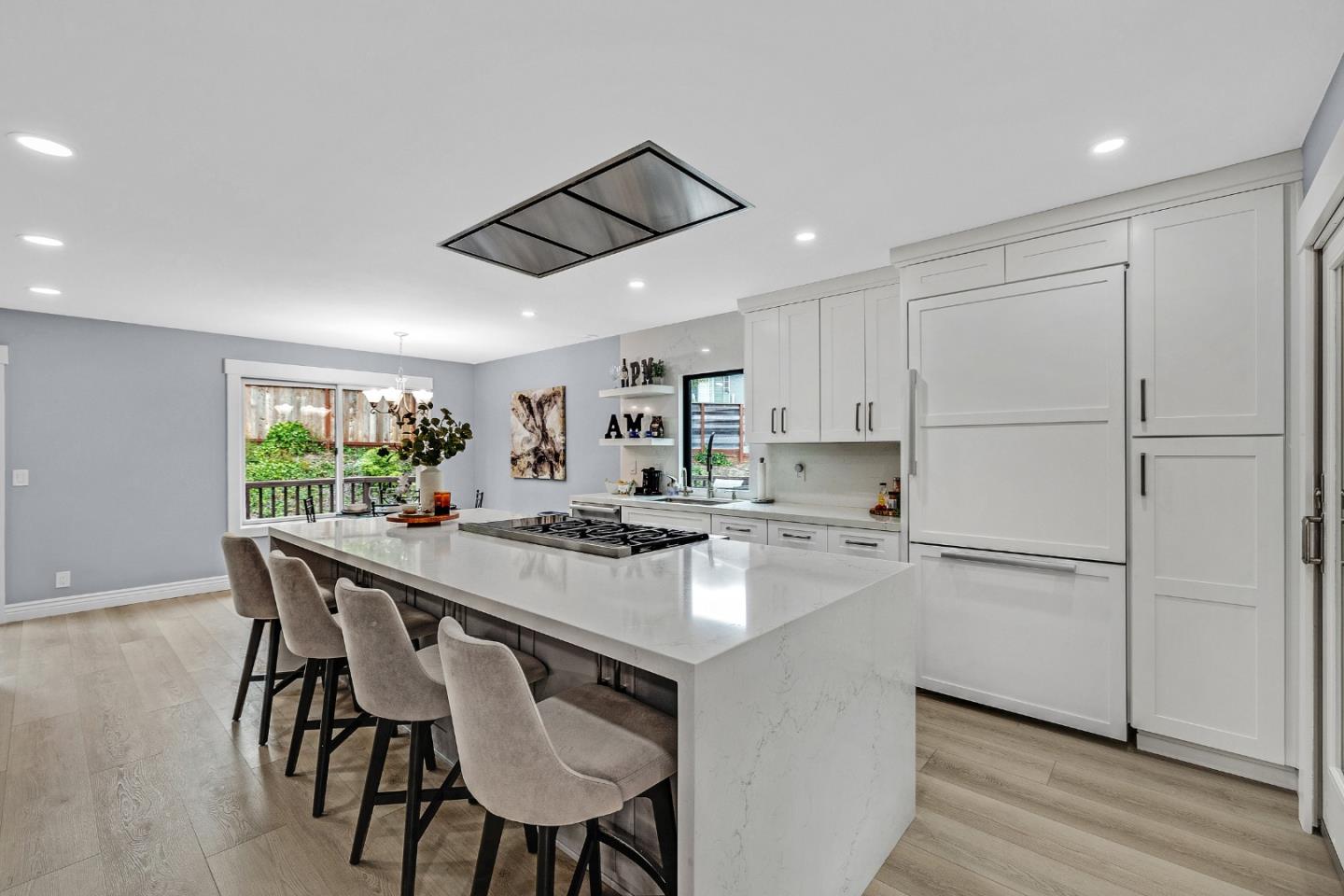 Detail Gallery Image 25 of 27 For 19 Elk Ct, Pacifica,  CA 94044 - 3 Beds | 2 Baths