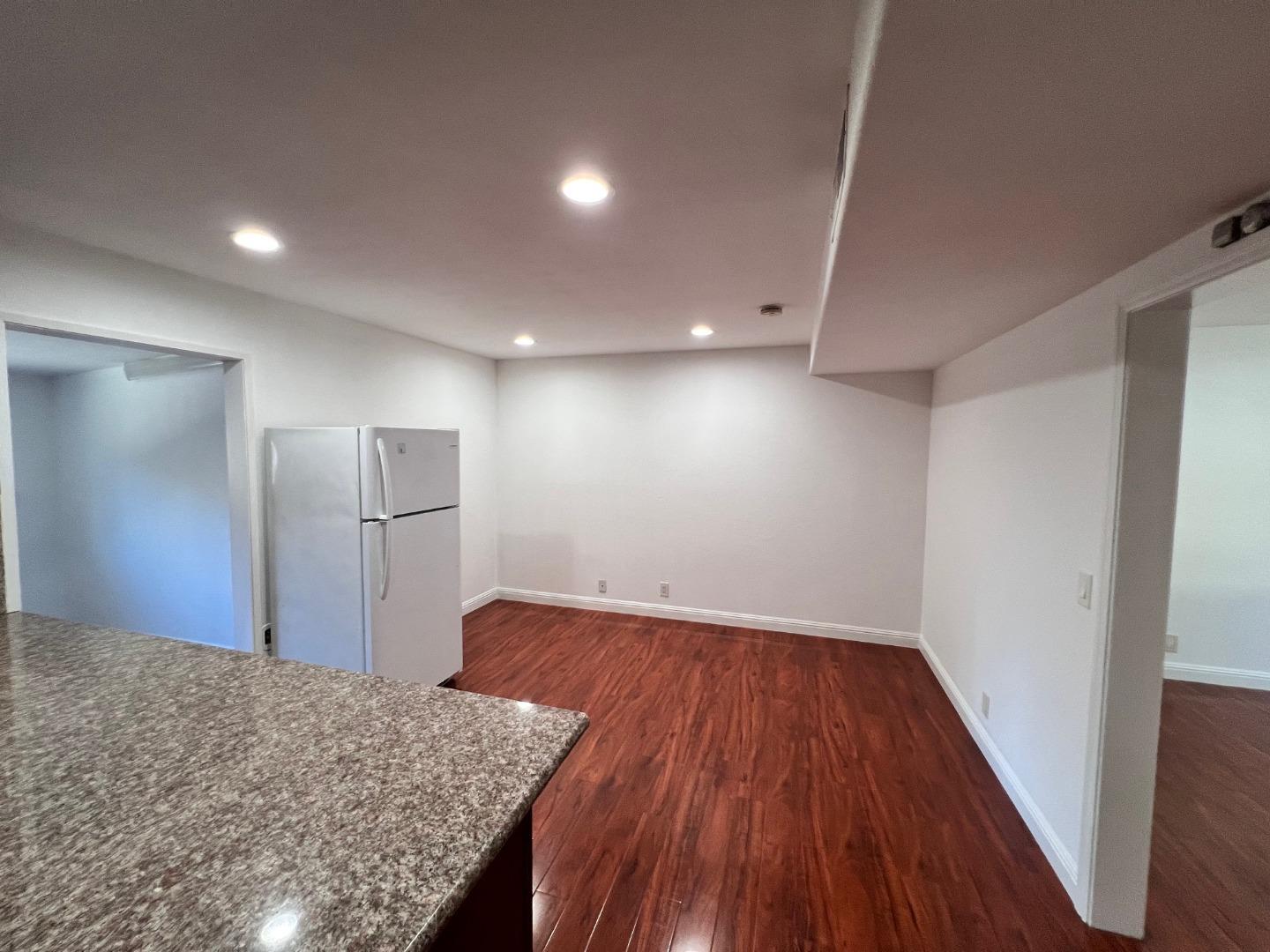 Detail Gallery Image 4 of 14 For 1412 Joe Dimaggio Ct, San Jose,  CA 95122 - 3 Beds | 2 Baths