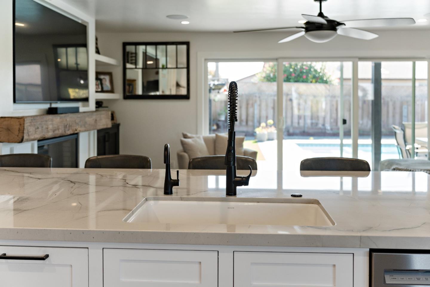 Detail Gallery Image 17 of 68 For 1231 Westward Dr, Hollister,  CA 95023 - 3 Beds | 2 Baths