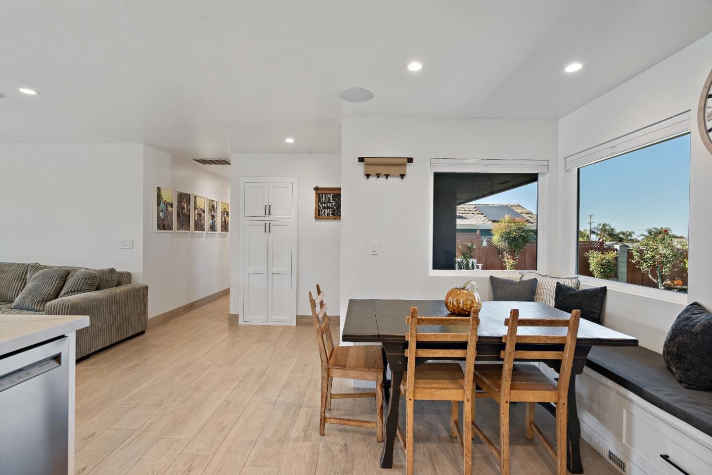 Detail Gallery Image 21 of 68 For 1231 Westward Dr, Hollister,  CA 95023 - 3 Beds | 2 Baths