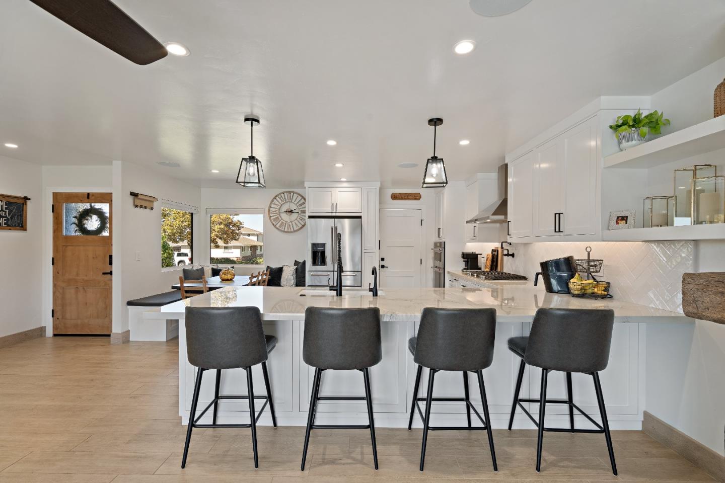 Detail Gallery Image 9 of 68 For 1231 Westward Dr, Hollister,  CA 95023 - 3 Beds | 2 Baths