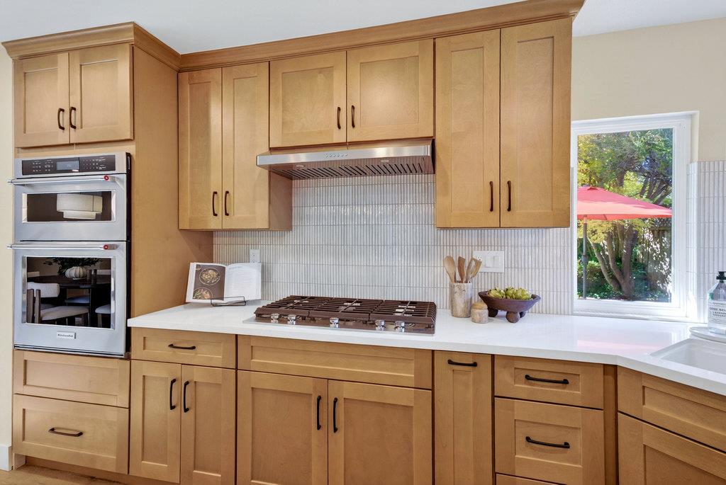 Detail Gallery Image 13 of 48 For 10193 Miner Pl, Cupertino,  CA 95014 - 5 Beds | 3 Baths