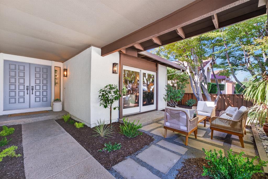 Detail Gallery Image 3 of 48 For 10193 Miner Pl, Cupertino,  CA 95014 - 5 Beds | 3 Baths