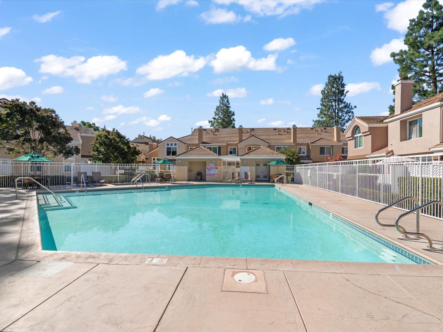 Detail Gallery Image 14 of 18 For 6901 Rodling Dr #D,  San Jose,  CA 95138 - 3 Beds | 2 Baths