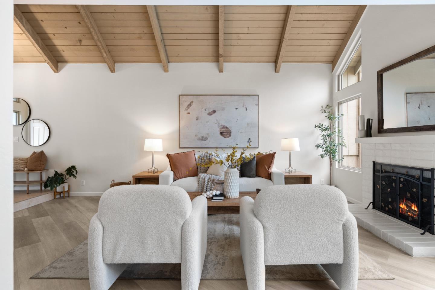 Detail Gallery Image 12 of 72 For 10107 Lamplighter Sq, Cupertino,  CA 95014 - 3 Beds | 2/1 Baths