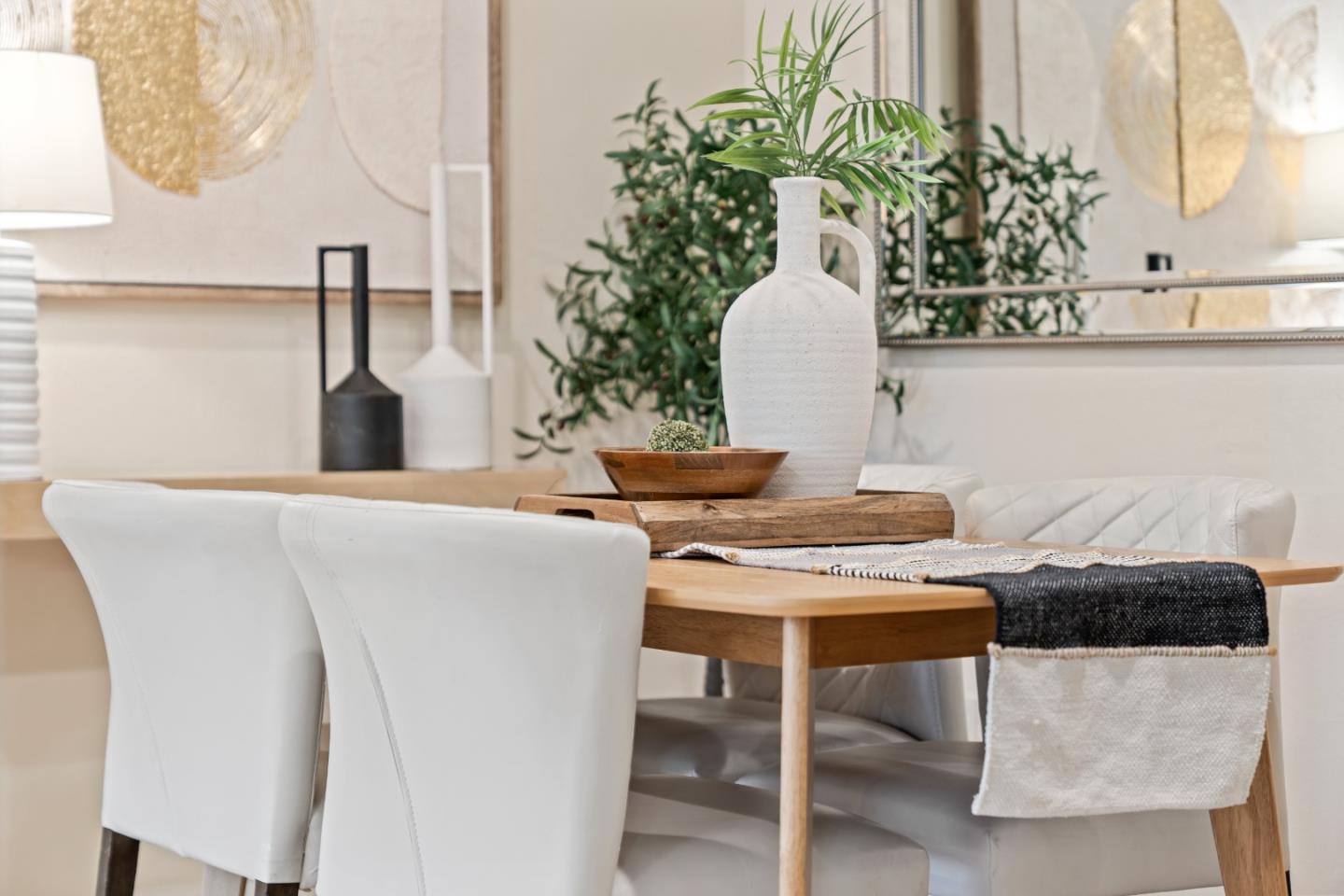 Detail Gallery Image 18 of 72 For 10107 Lamplighter Sq, Cupertino,  CA 95014 - 3 Beds | 2/1 Baths