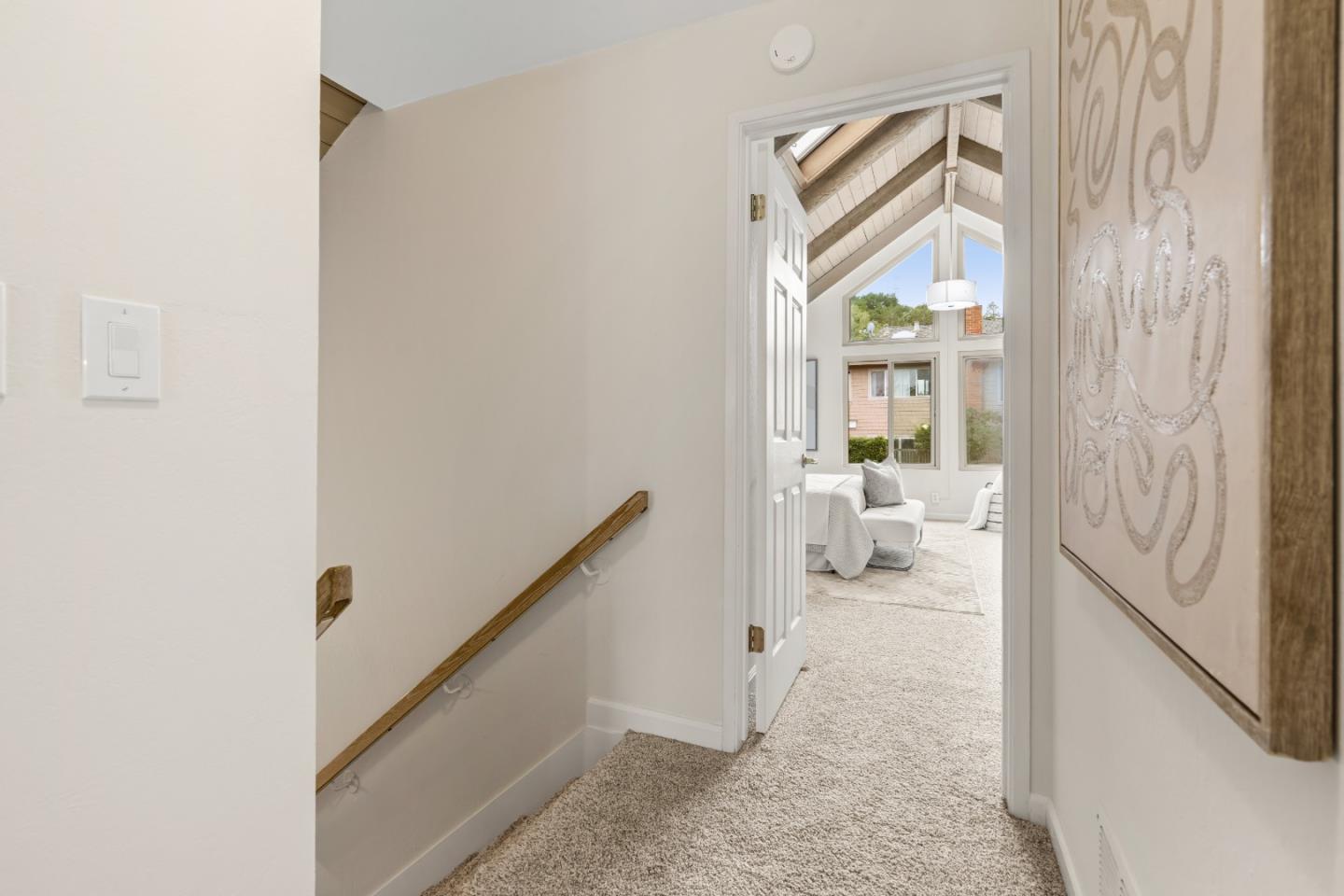 Detail Gallery Image 29 of 72 For 10107 Lamplighter Sq, Cupertino,  CA 95014 - 3 Beds | 2/1 Baths