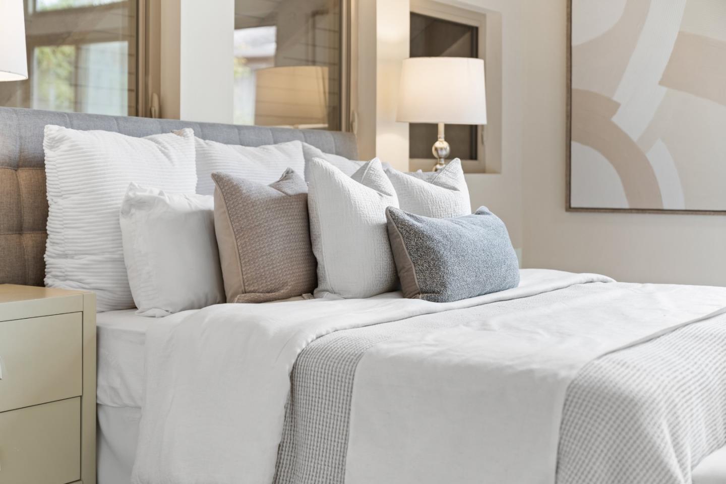 Detail Gallery Image 31 of 72 For 10107 Lamplighter Sq, Cupertino,  CA 95014 - 3 Beds | 2/1 Baths