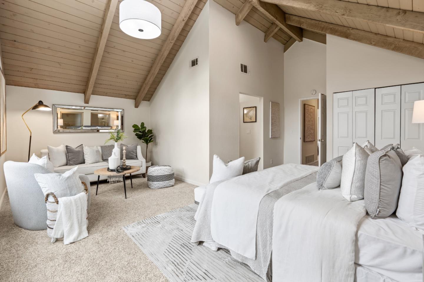 Detail Gallery Image 33 of 72 For 10107 Lamplighter Sq, Cupertino,  CA 95014 - 3 Beds | 2/1 Baths