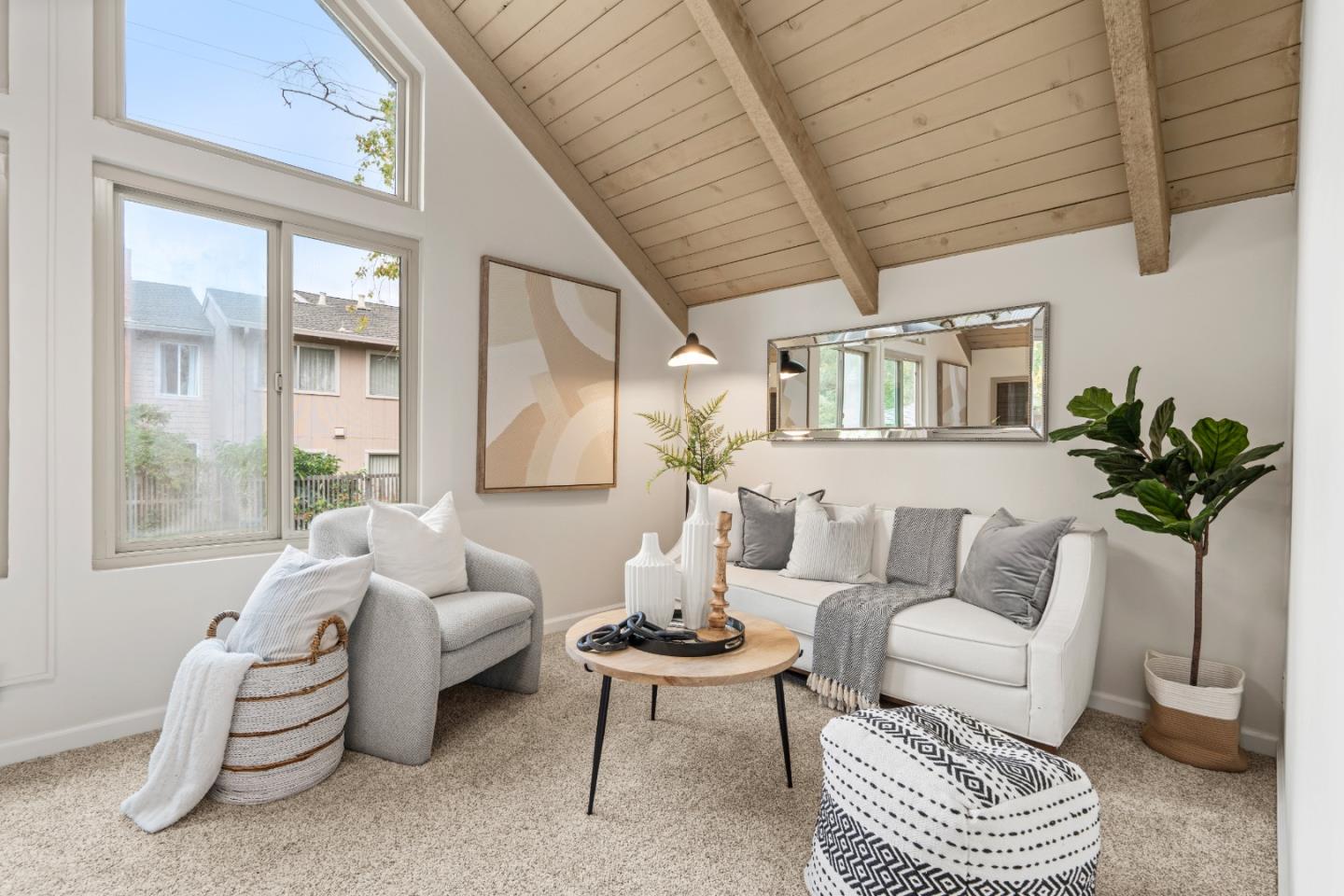 Detail Gallery Image 35 of 72 For 10107 Lamplighter Sq, Cupertino,  CA 95014 - 3 Beds | 2/1 Baths