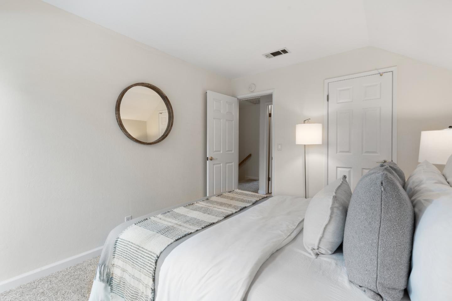 Detail Gallery Image 47 of 72 For 10107 Lamplighter Sq, Cupertino,  CA 95014 - 3 Beds | 2/1 Baths