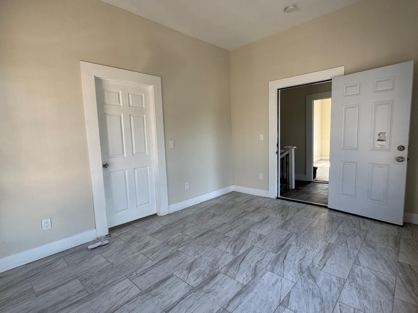 Detail Gallery Image 6 of 7 For 112 George St #2,  San Jose,  CA 95110 - 2 Beds | 1 Baths