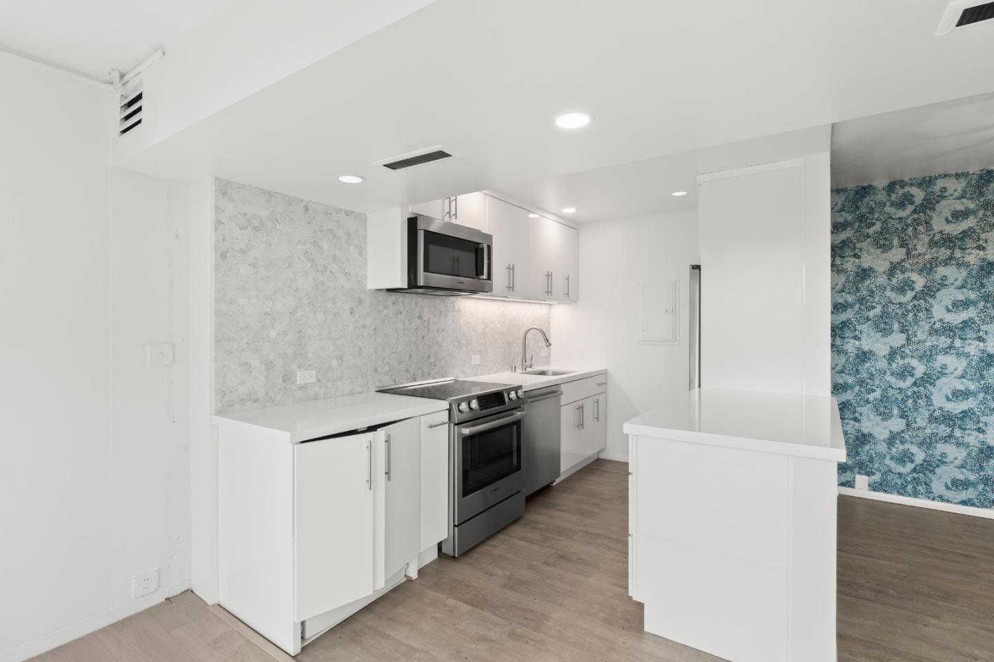 Detail Gallery Image 6 of 34 For 101 Alma St #503,  Palo Alto,  CA 94301 - 2 Beds | 2 Baths