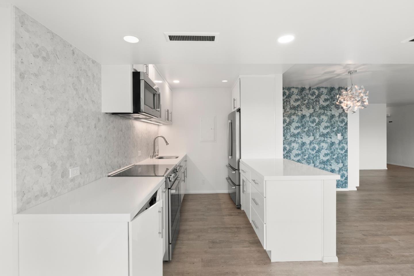 Detail Gallery Image 8 of 34 For 101 Alma St #503,  Palo Alto,  CA 94301 - 2 Beds | 2 Baths