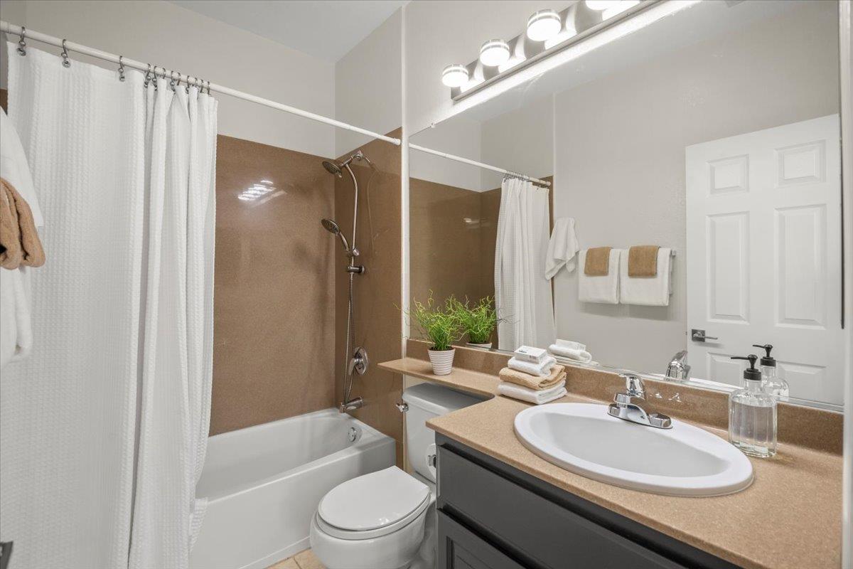 Detail Gallery Image 20 of 23 For 586 Marble Arch Ave, San Jose,  CA 95136 - 3 Beds | 3 Baths