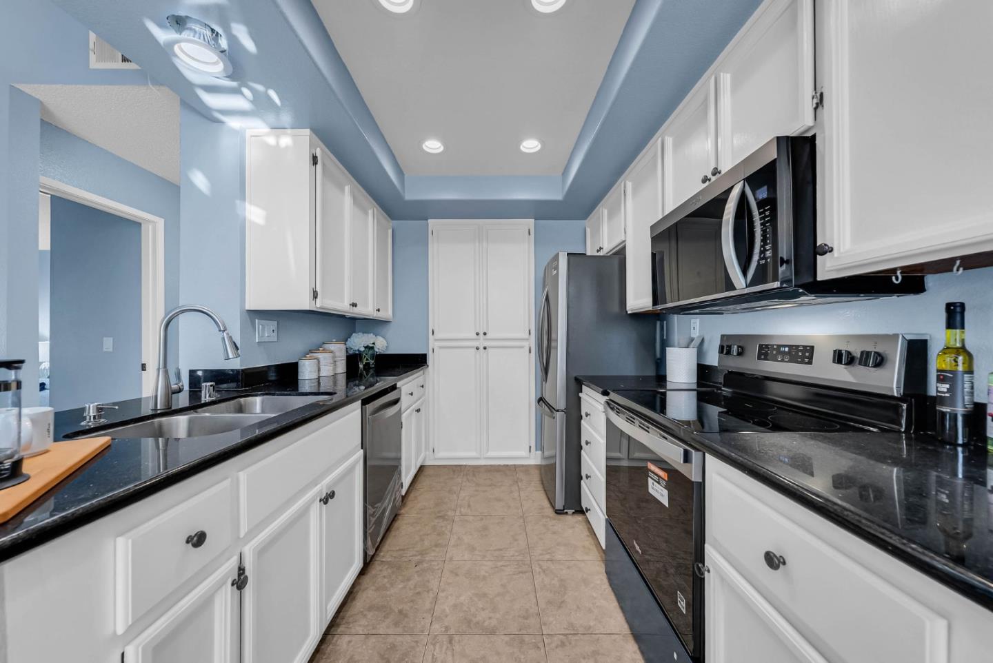 Detail Gallery Image 19 of 45 For 38784 Huntington Cir, Fremont,  CA 94536 - 2 Beds | 2 Baths