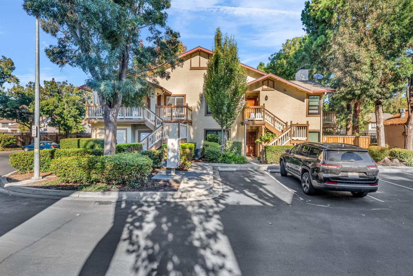 Detail Gallery Image 2 of 45 For 38784 Huntington Cir, Fremont,  CA 94536 - 2 Beds | 2 Baths