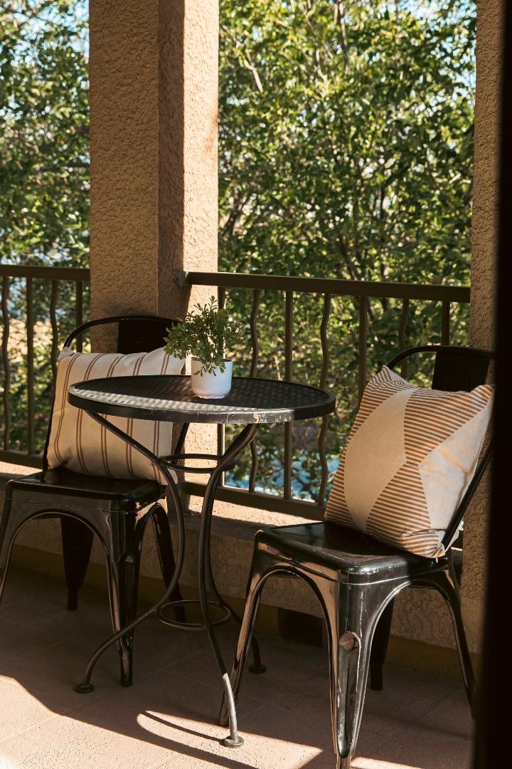 Detail Gallery Image 15 of 50 For 1836 Camino Leonor, San Jose,  CA 95131 - 2 Beds | 2/1 Baths