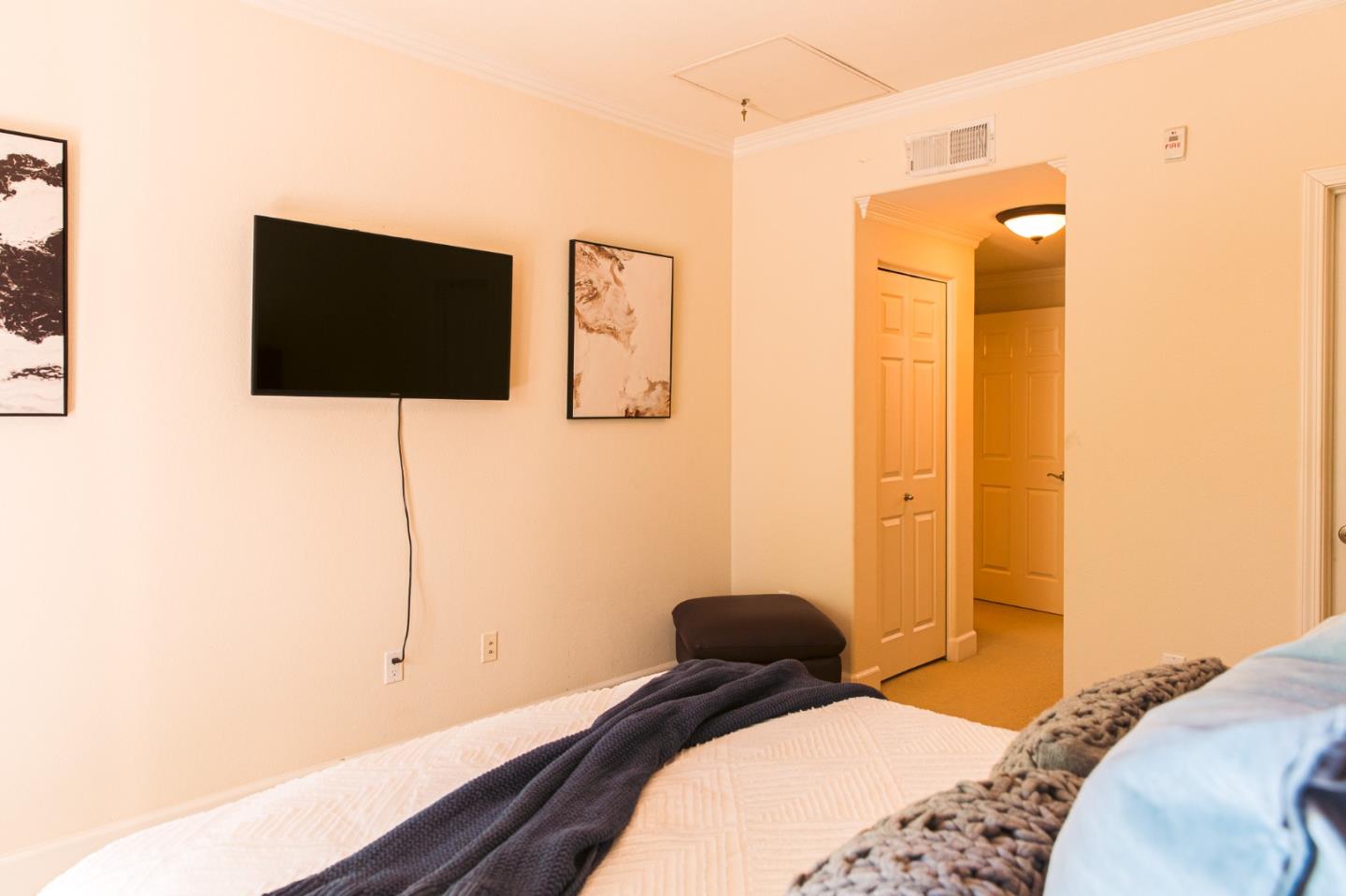 Detail Gallery Image 19 of 50 For 1836 Camino Leonor, San Jose,  CA 95131 - 2 Beds | 2/1 Baths