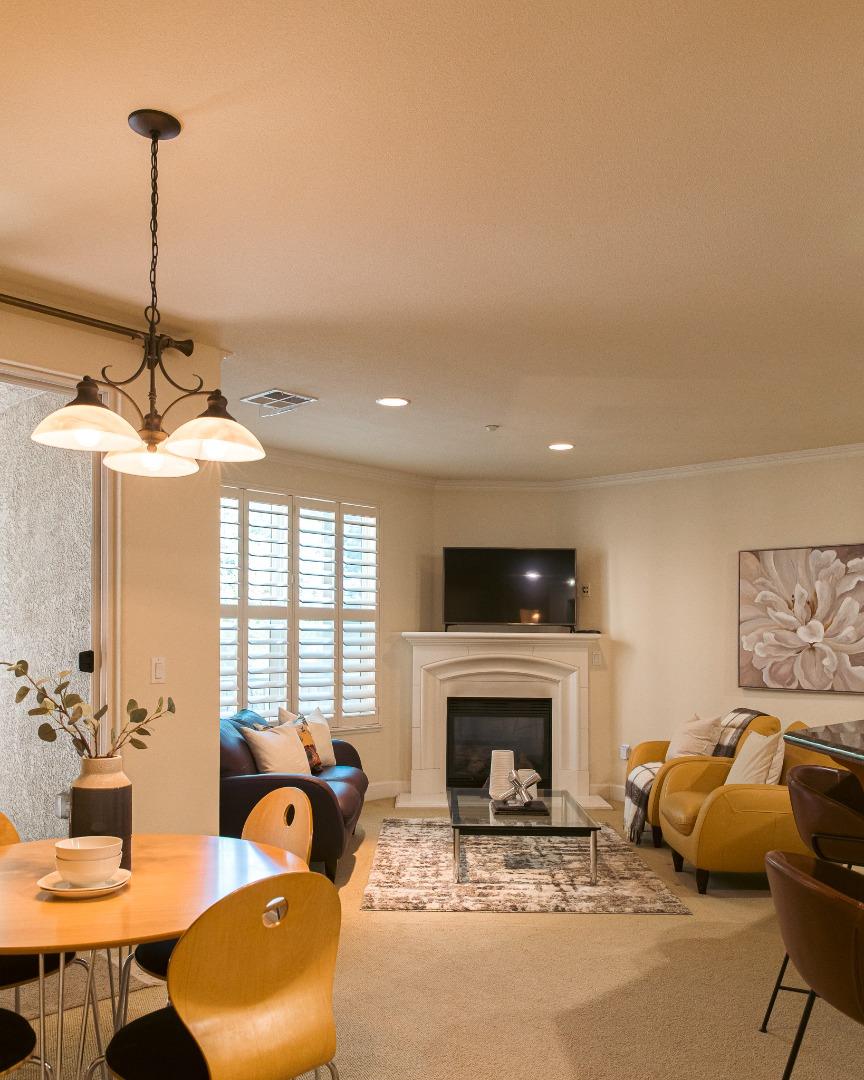Detail Gallery Image 2 of 50 For 1836 Camino Leonor, San Jose,  CA 95131 - 2 Beds | 2/1 Baths