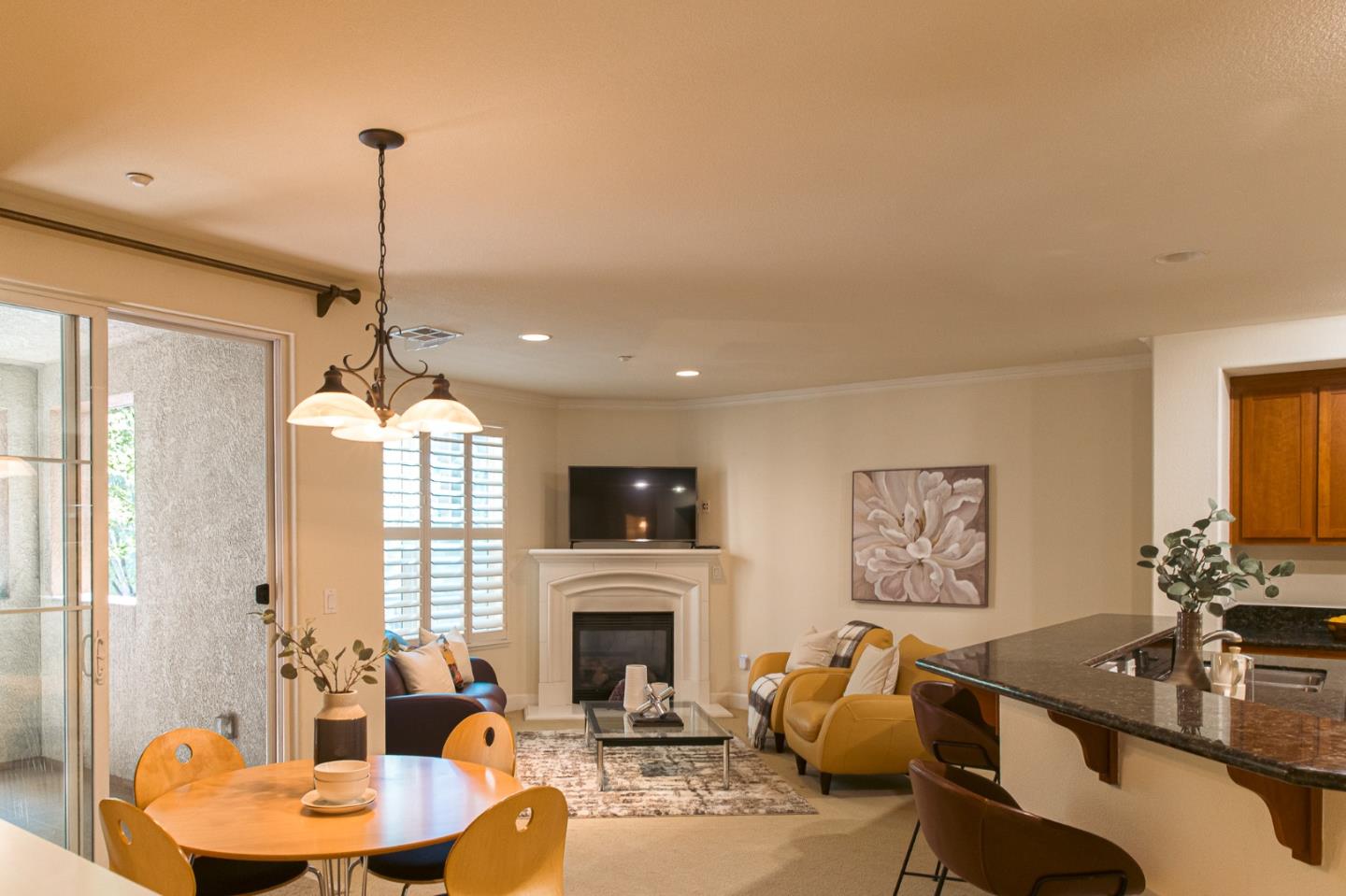 Detail Gallery Image 3 of 50 For 1836 Camino Leonor, San Jose,  CA 95131 - 2 Beds | 2/1 Baths