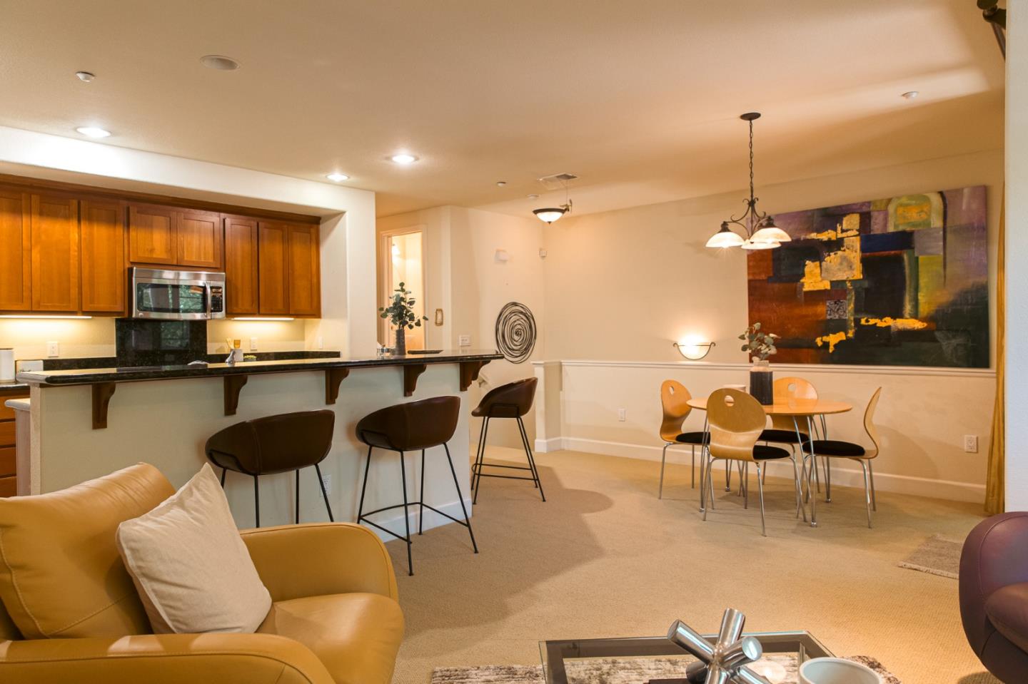 Detail Gallery Image 6 of 50 For 1836 Camino Leonor, San Jose,  CA 95131 - 2 Beds | 2/1 Baths