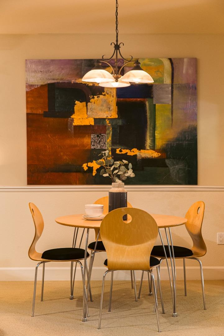 Detail Gallery Image 7 of 50 For 1836 Camino Leonor, San Jose,  CA 95131 - 2 Beds | 2/1 Baths