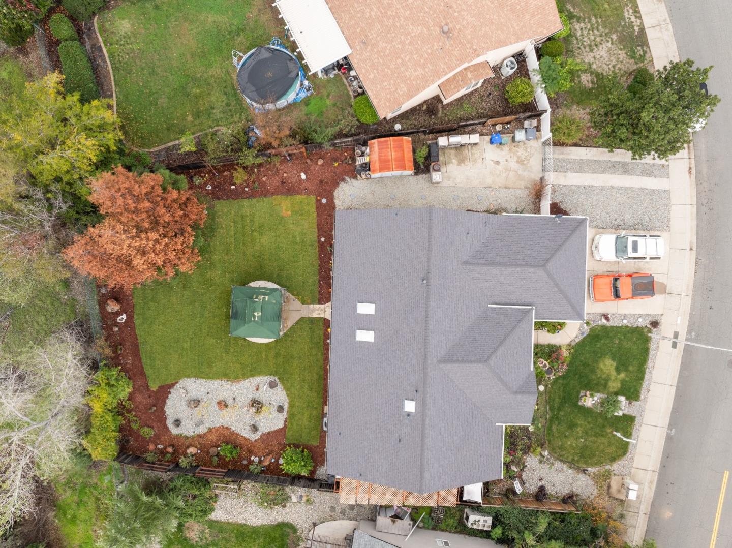 Detail Gallery Image 16 of 41 For 2920 Aspen Glow Ln, Redding,  CA 96001 - 3 Beds | 2 Baths