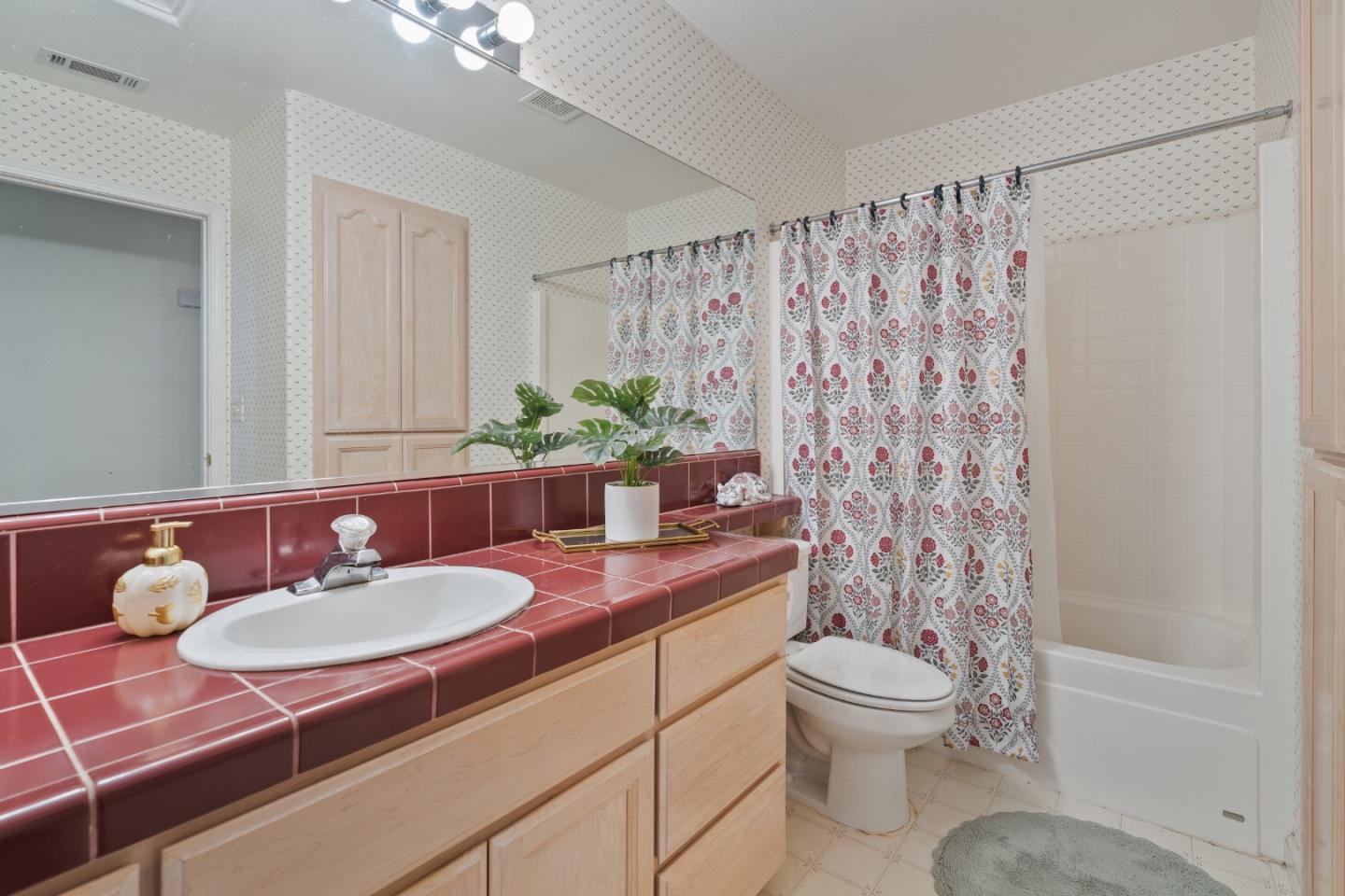 Detail Gallery Image 21 of 41 For 2920 Aspen Glow Ln, Redding,  CA 96001 - 3 Beds | 2 Baths
