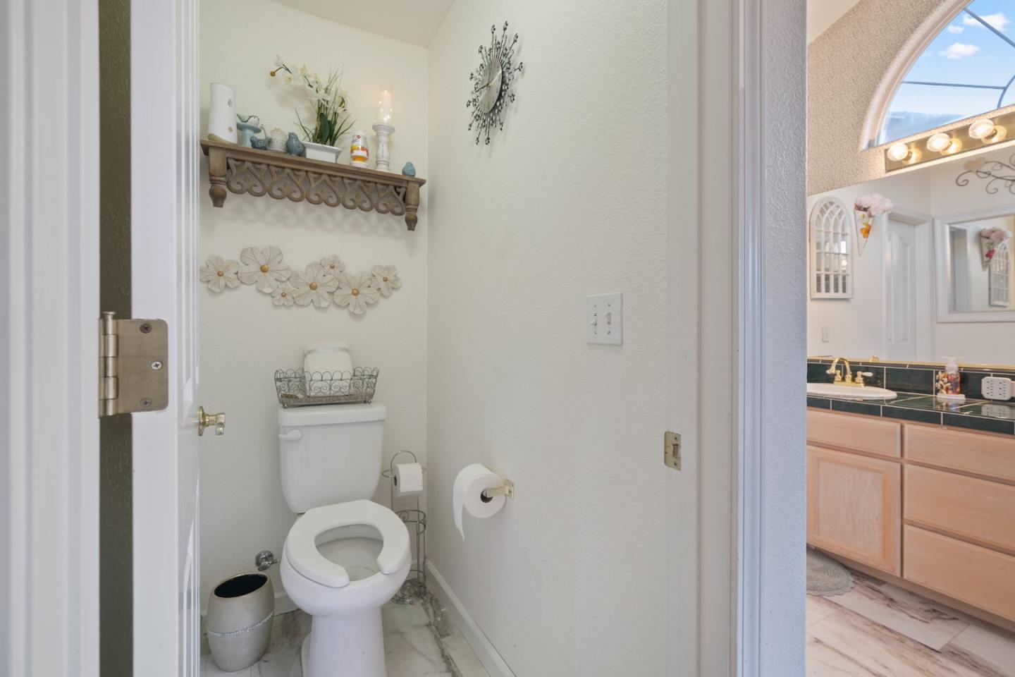 Detail Gallery Image 26 of 41 For 2920 Aspen Glow Ln, Redding,  CA 96001 - 3 Beds | 2 Baths
