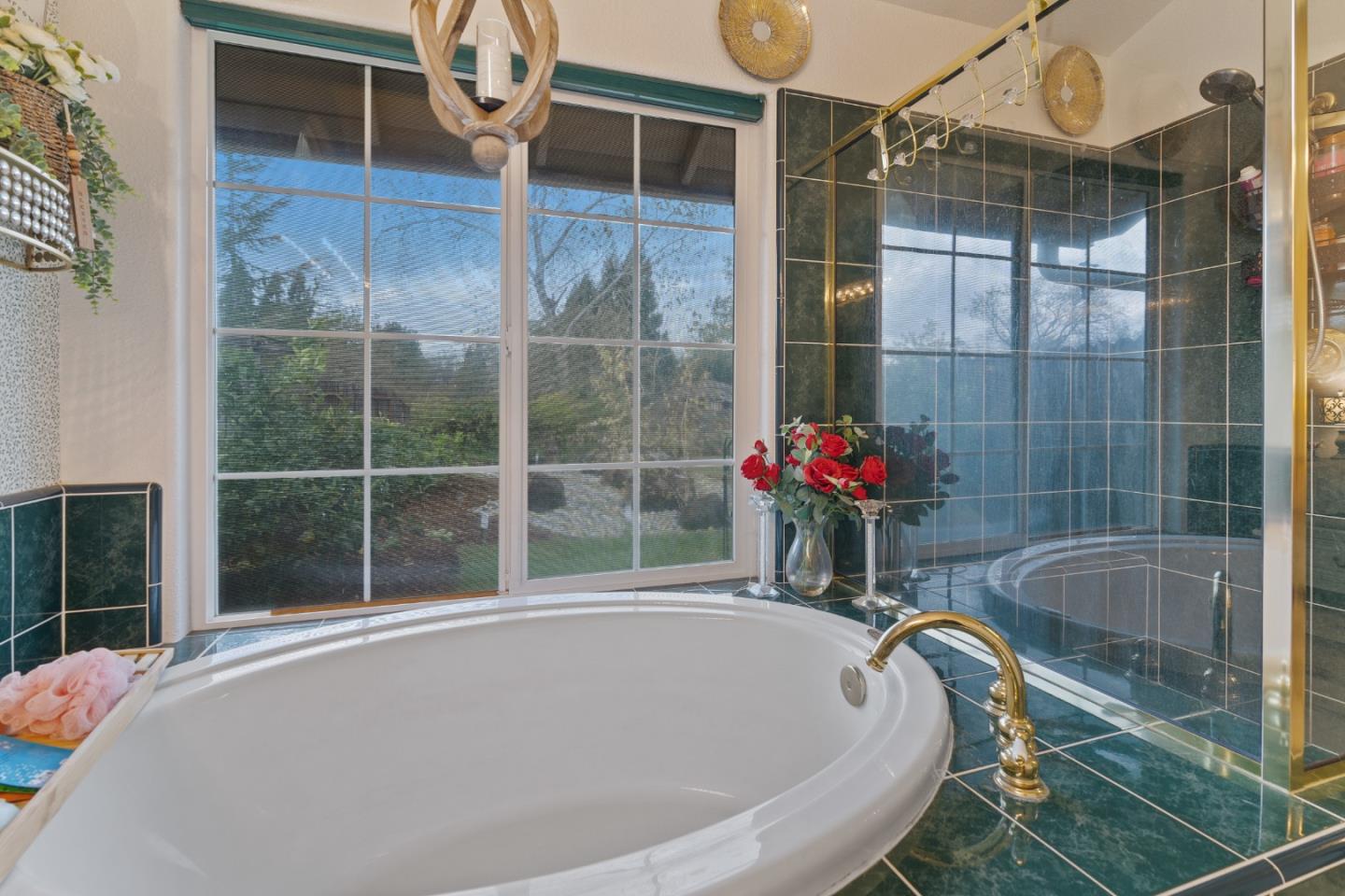 Detail Gallery Image 27 of 41 For 2920 Aspen Glow Ln, Redding,  CA 96001 - 3 Beds | 2 Baths