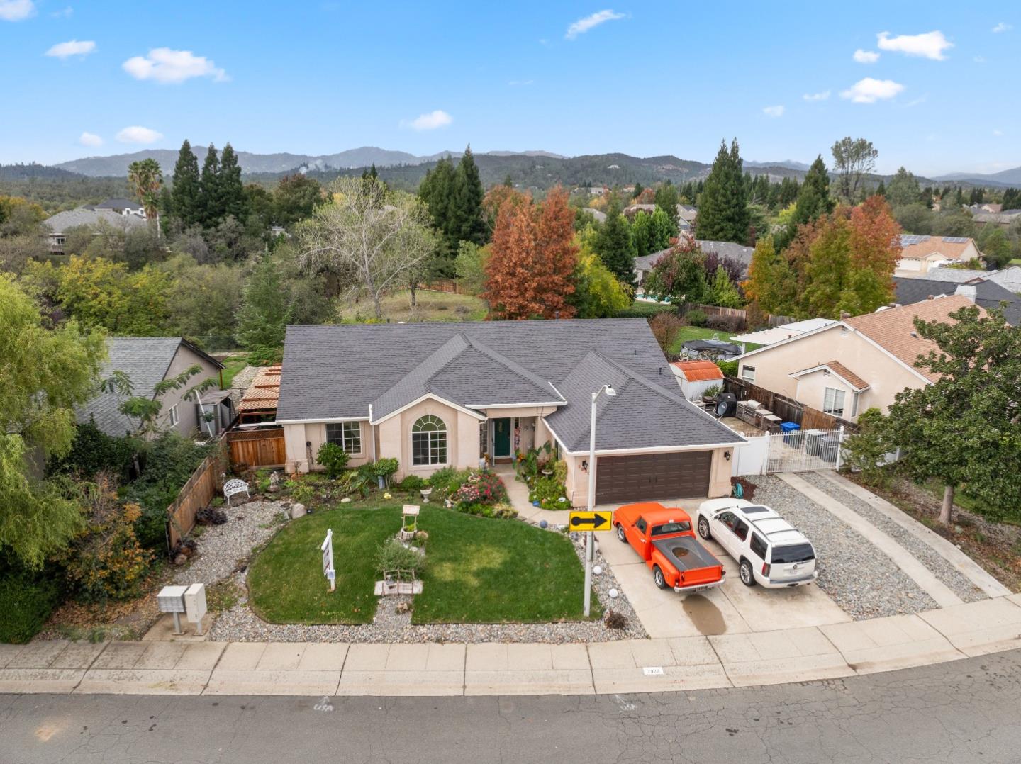 Detail Gallery Image 37 of 41 For 2920 Aspen Glow Ln, Redding,  CA 96001 - 3 Beds | 2 Baths