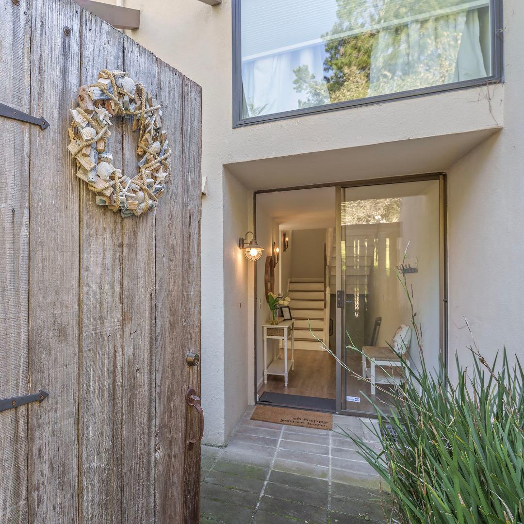 Detail Gallery Image 2 of 26 For 3600 High Meadow Dr #10,  Carmel,  CA 93923 - 2 Beds | 2 Baths