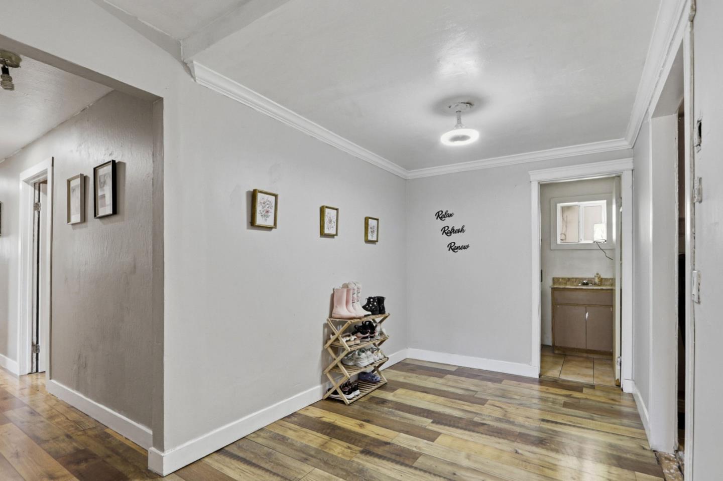 Detail Gallery Image 16 of 39 For 1515 State St, Alviso,  CA 95002 - 6 Beds | 3 Baths