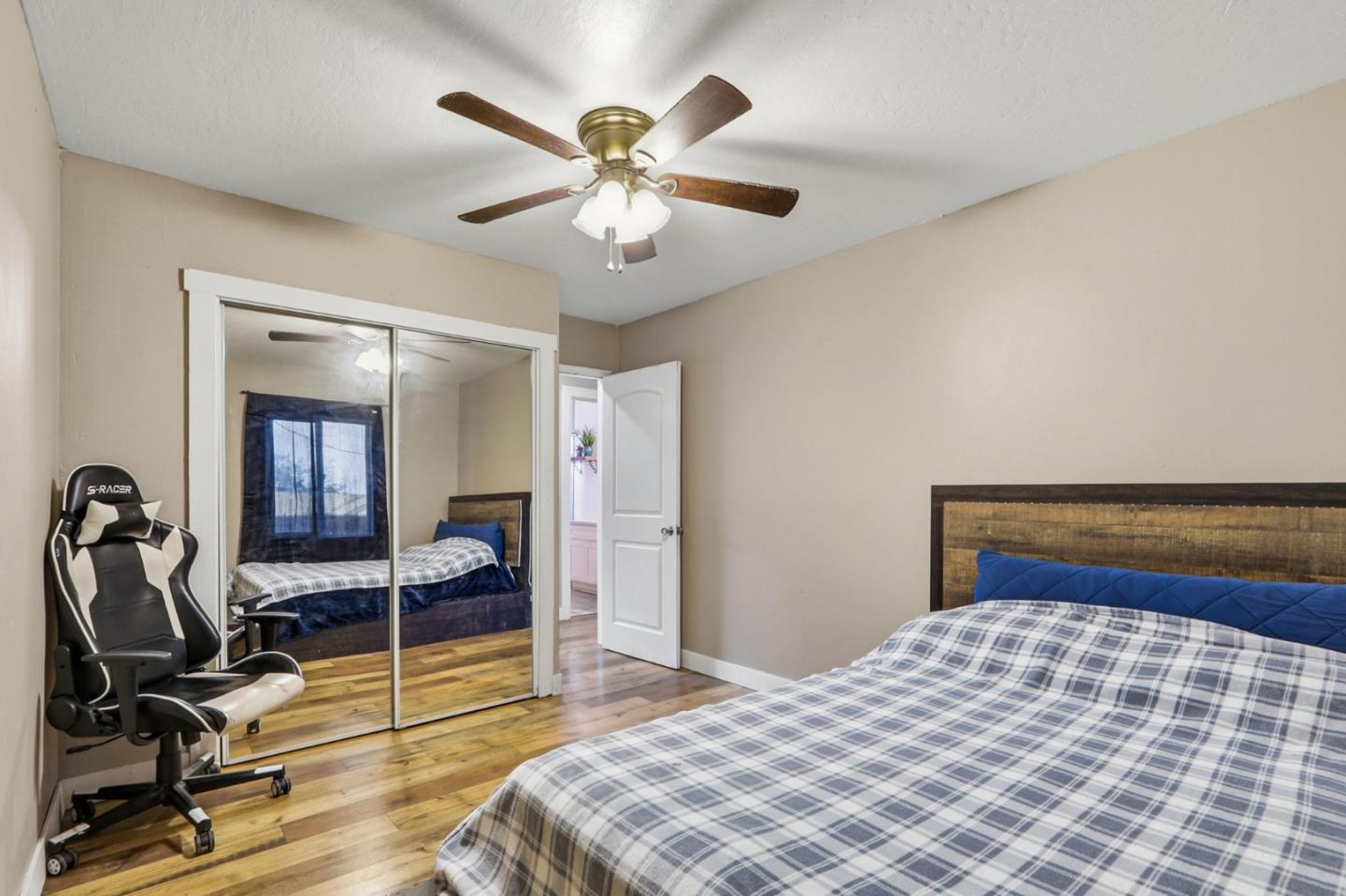 Detail Gallery Image 20 of 39 For 1515 State St, Alviso,  CA 95002 - 6 Beds | 3 Baths