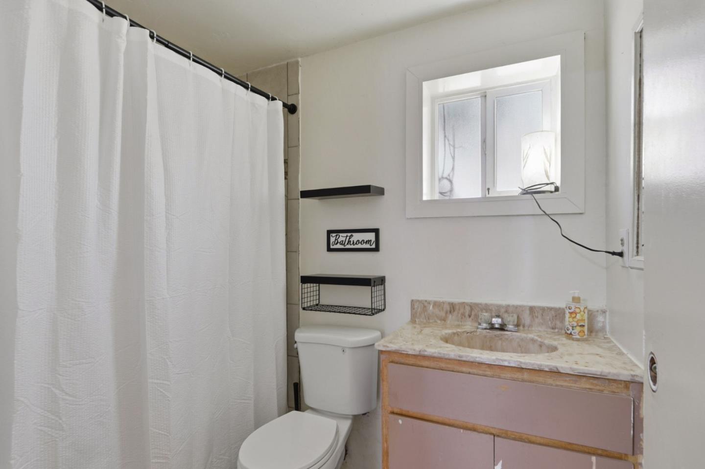 Detail Gallery Image 23 of 39 For 1515 State St, Alviso,  CA 95002 - 6 Beds | 3 Baths