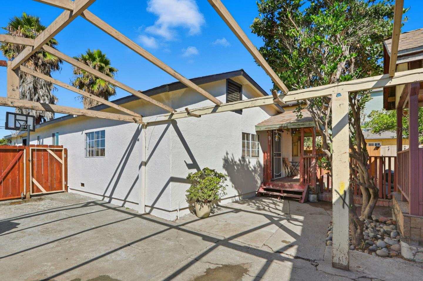 Detail Gallery Image 28 of 39 For 1515 State St, Alviso,  CA 95002 - 6 Beds | 3 Baths