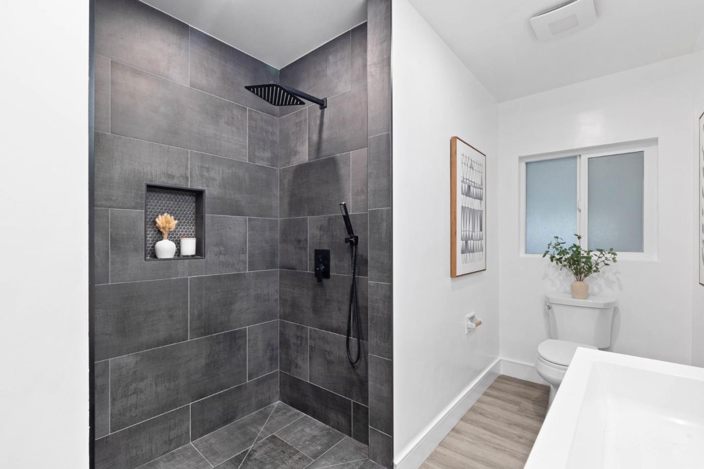 Detail Gallery Image 18 of 29 For 223 S Humboldt St, San Mateo,  CA 94401 - 4 Beds | 2 Baths