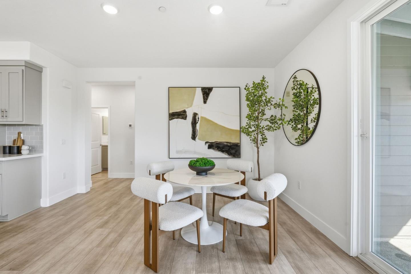 Detail Gallery Image 14 of 52 For 490 Trace Ln, Hayward,  CA 94544 - 2 Beds | 2 Baths