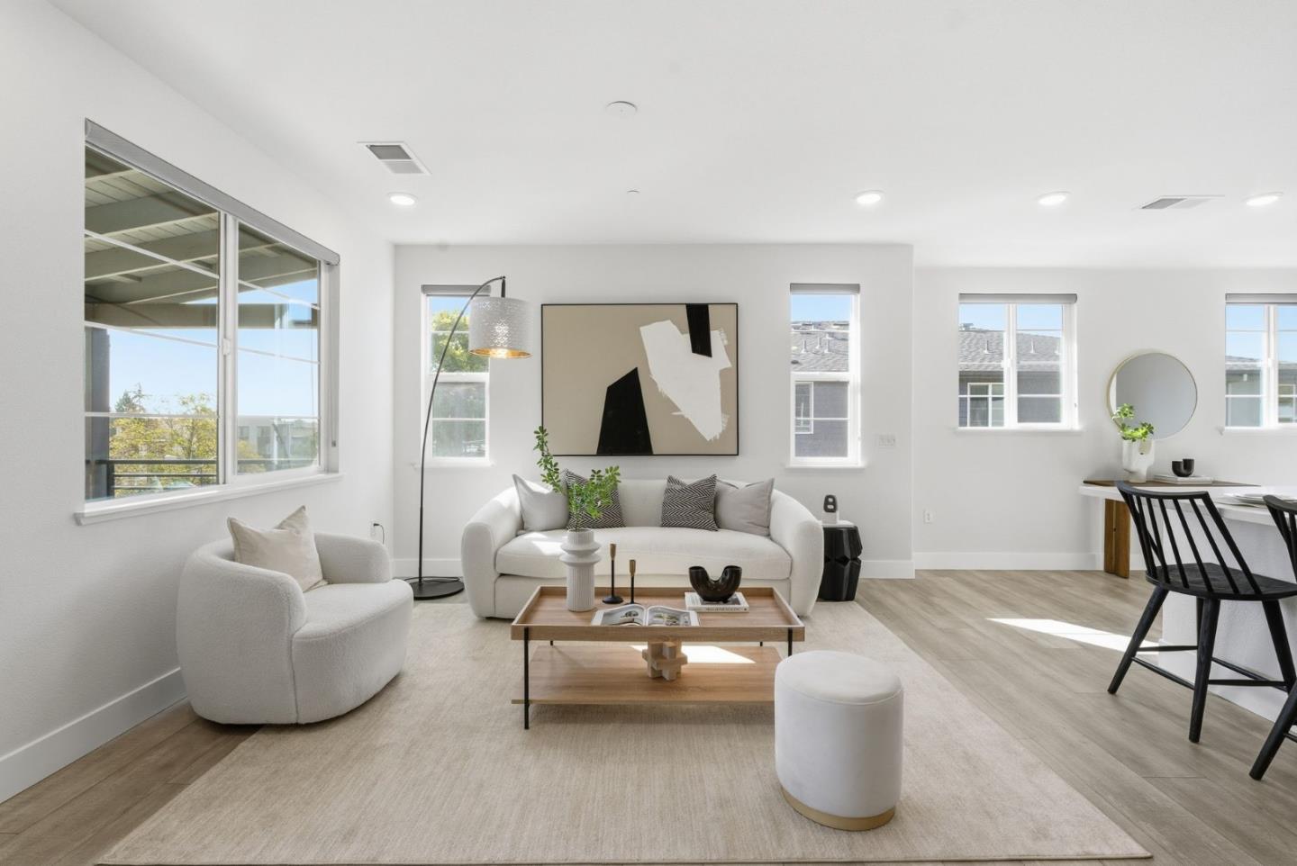 Detail Gallery Image 3 of 52 For 490 Trace Ln, Hayward,  CA 94544 - 2 Beds | 2 Baths