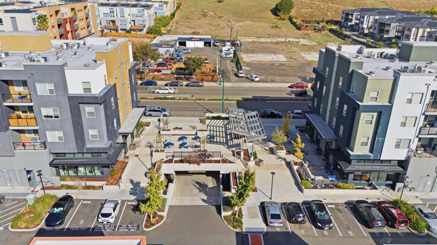 Detail Gallery Image 35 of 52 For 490 Trace Ln, Hayward,  CA 94544 - 2 Beds | 2 Baths