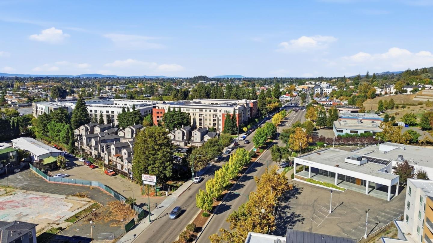 Detail Gallery Image 41 of 52 For 490 Trace Ln, Hayward,  CA 94544 - 2 Beds | 2 Baths