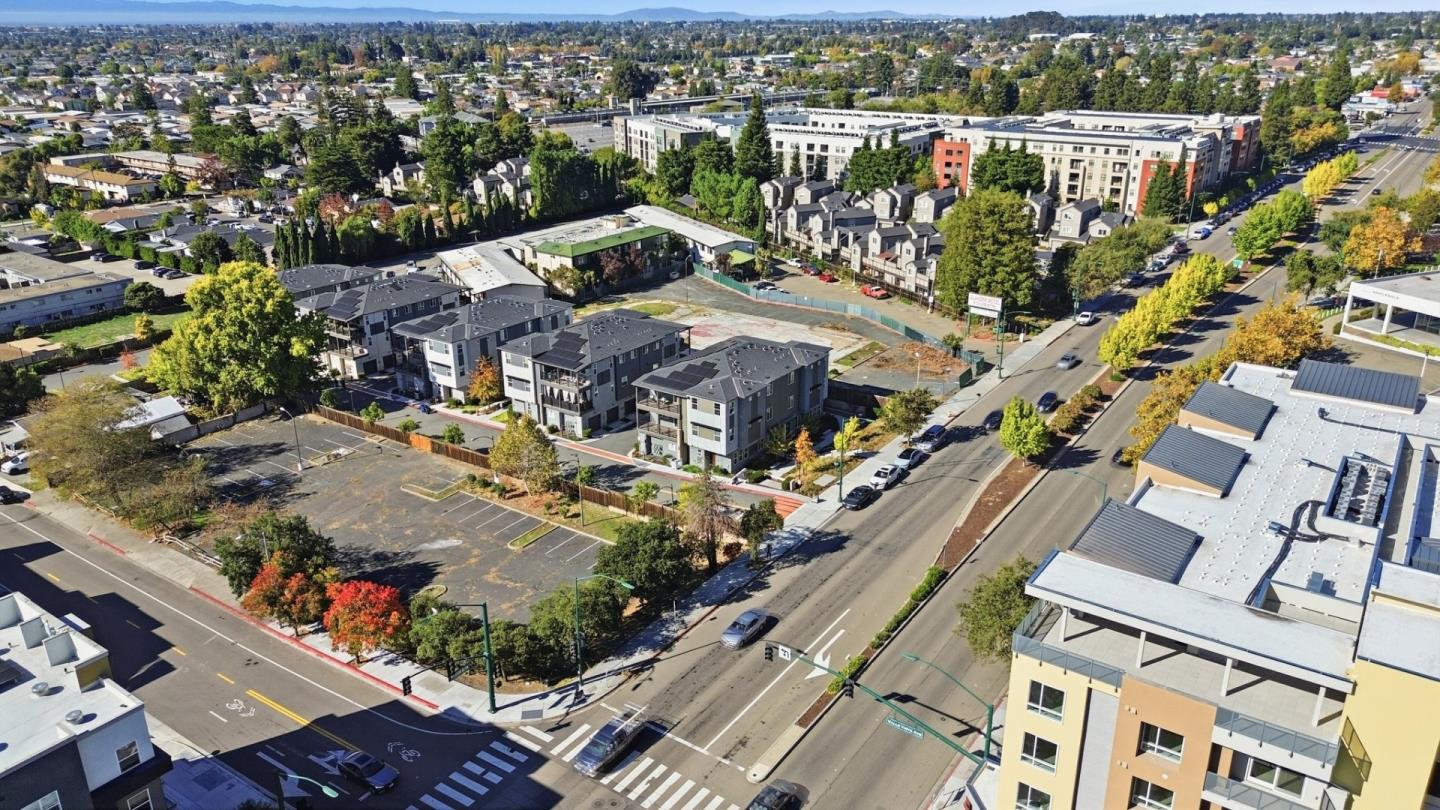Detail Gallery Image 46 of 52 For 490 Trace Ln, Hayward,  CA 94544 - 2 Beds | 2 Baths