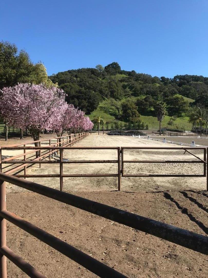 Detail Gallery Image 18 of 22 For 529 Corral De Tierra Rd, Salinas,  CA 93908 - 3 Beds | 2 Baths