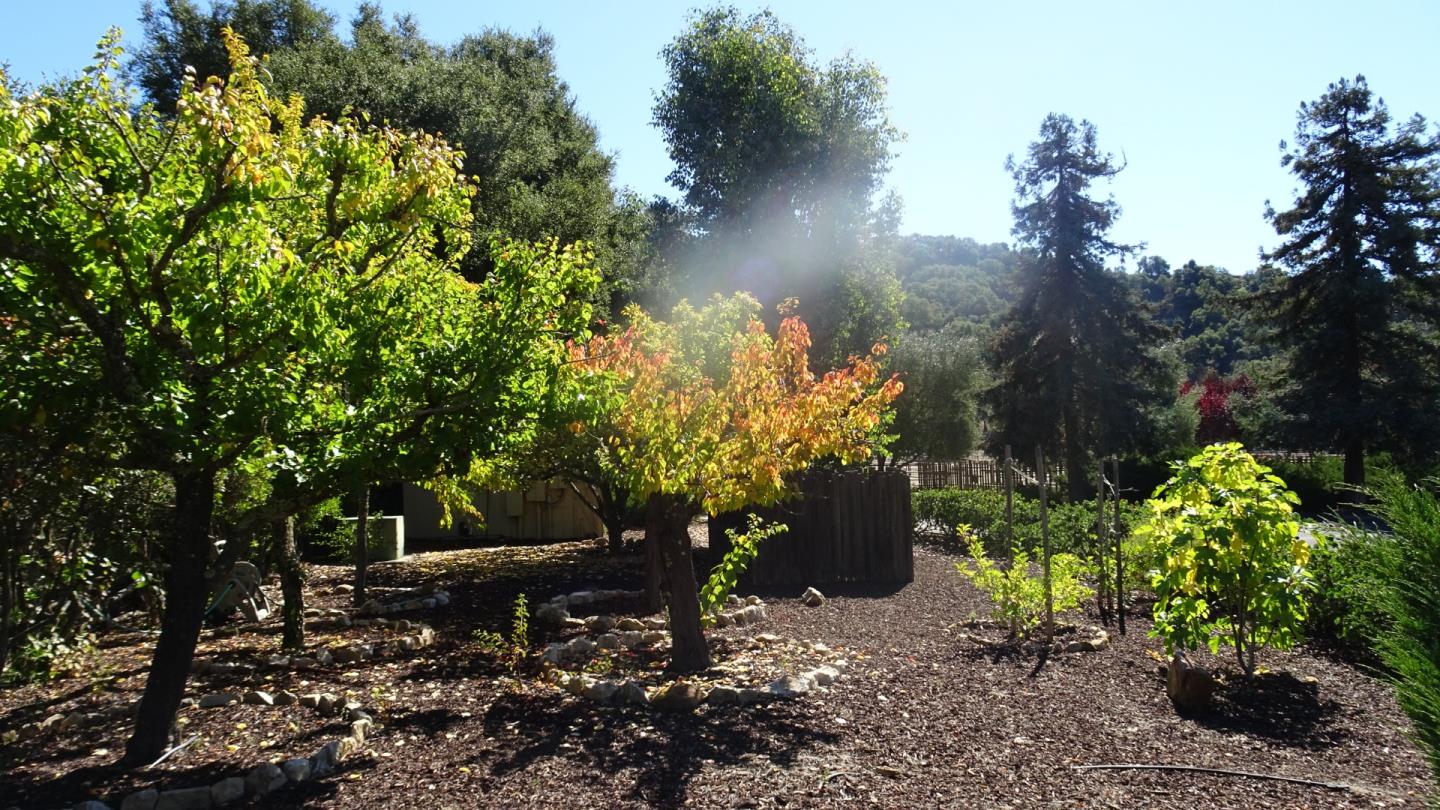 Detail Gallery Image 21 of 22 For 529 Corral De Tierra Rd, Salinas,  CA 93908 - 3 Beds | 2 Baths