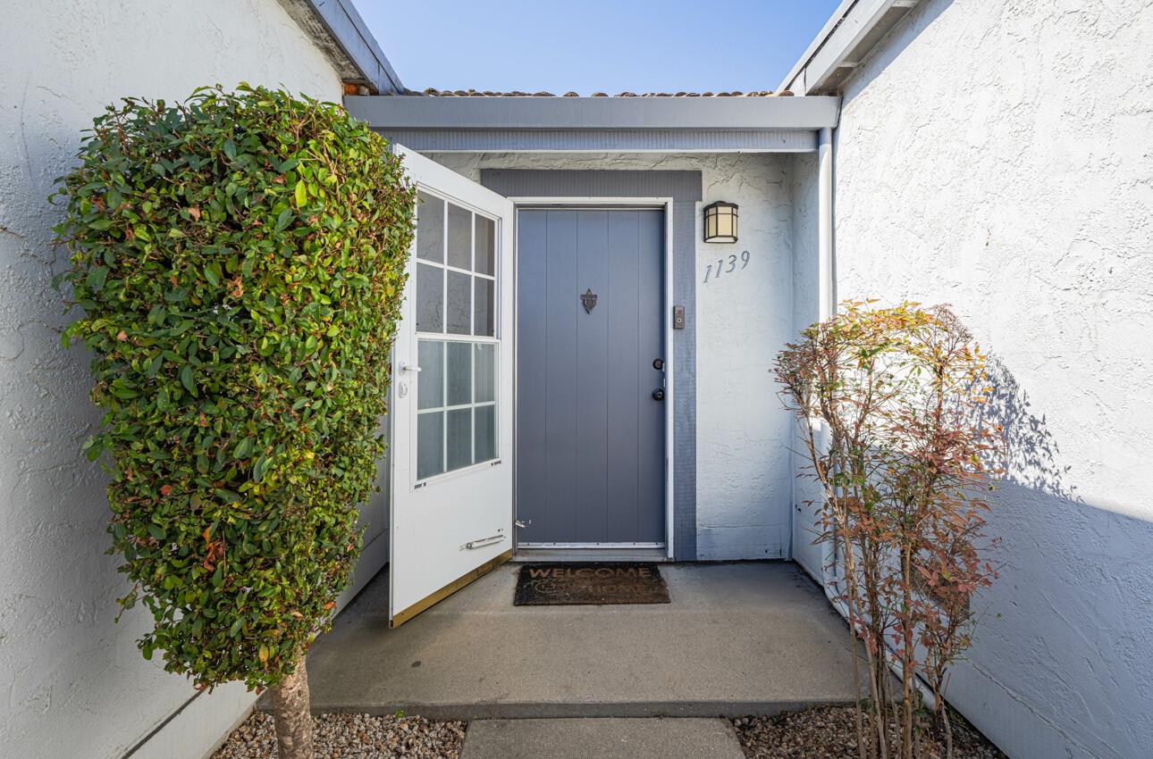 Detail Gallery Image 3 of 19 For 1139 Sherman Dr, Salinas,  CA 93907 - 2 Beds | 1 Baths