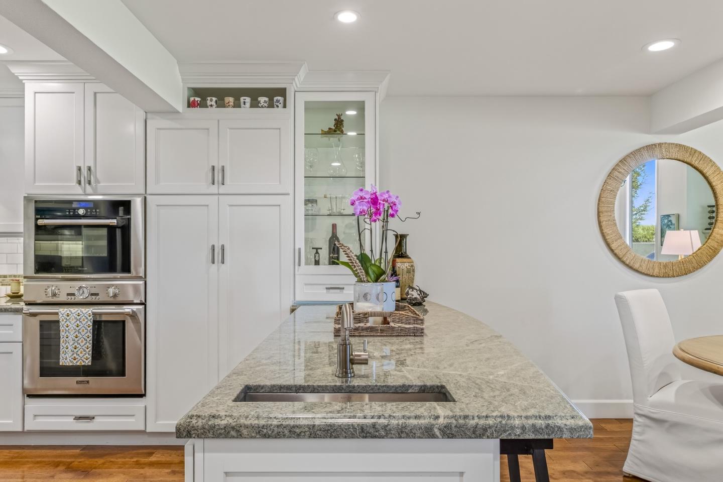 Detail Gallery Image 11 of 49 For 9524 Bay Ct, Carmel,  CA 93923 - 3 Beds | 3/1 Baths