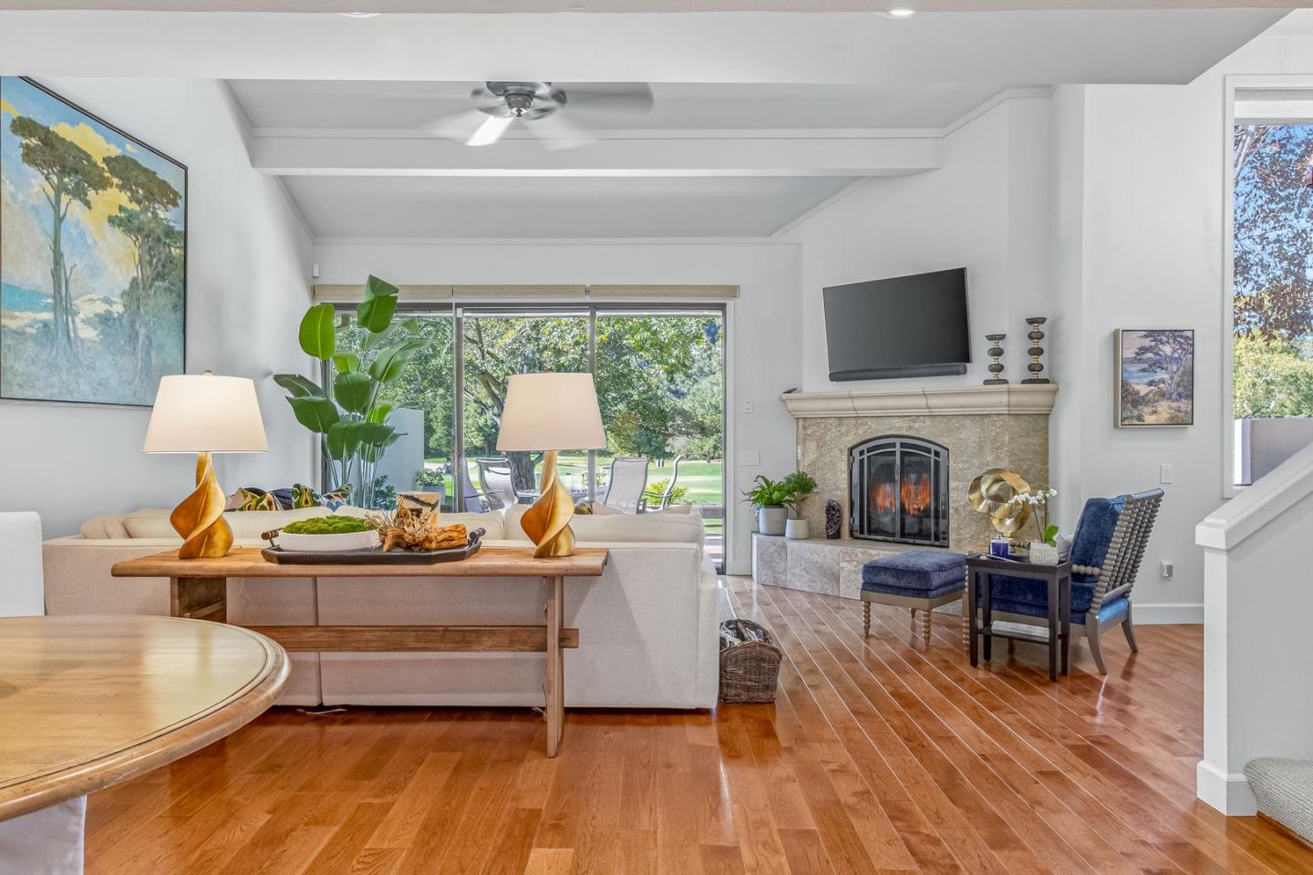 Detail Gallery Image 3 of 49 For 9524 Bay Ct, Carmel,  CA 93923 - 3 Beds | 3/1 Baths