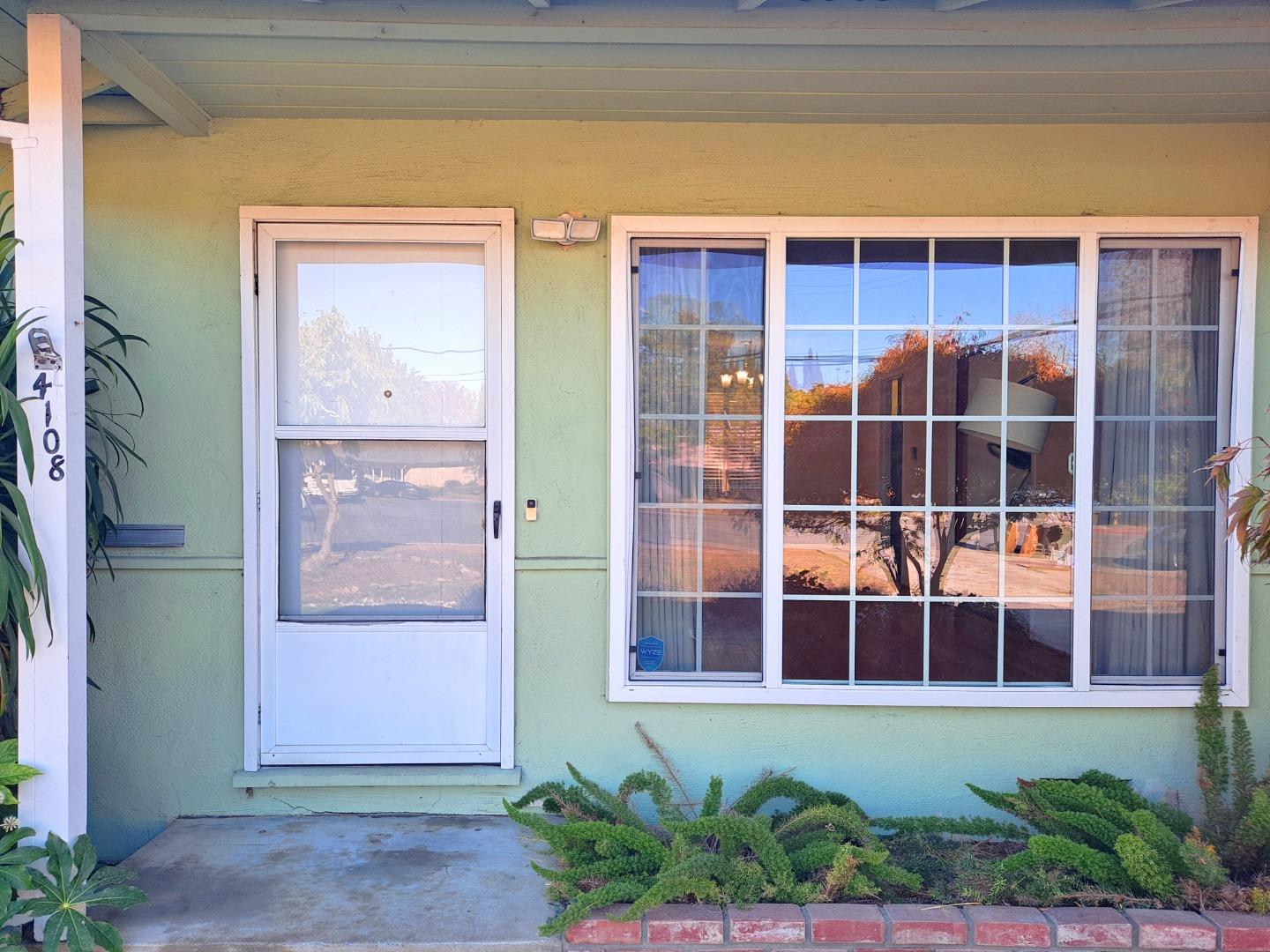 Detail Gallery Image 4 of 33 For 4108 Will Rogers Dr, San Jose,  CA 95117 - 3 Beds | 2 Baths